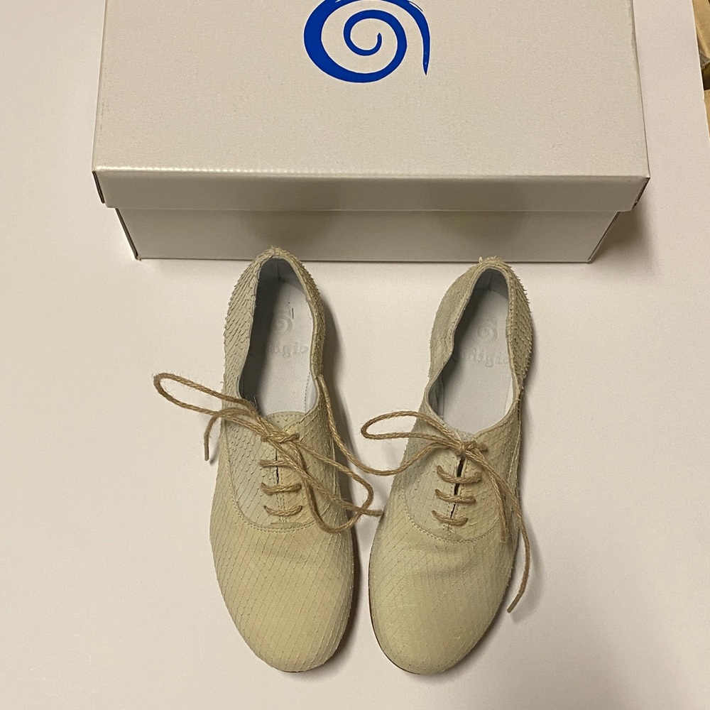 Gidigio Pitone Tuffato Bianco Lace Up Shoes in Multiple Sizes